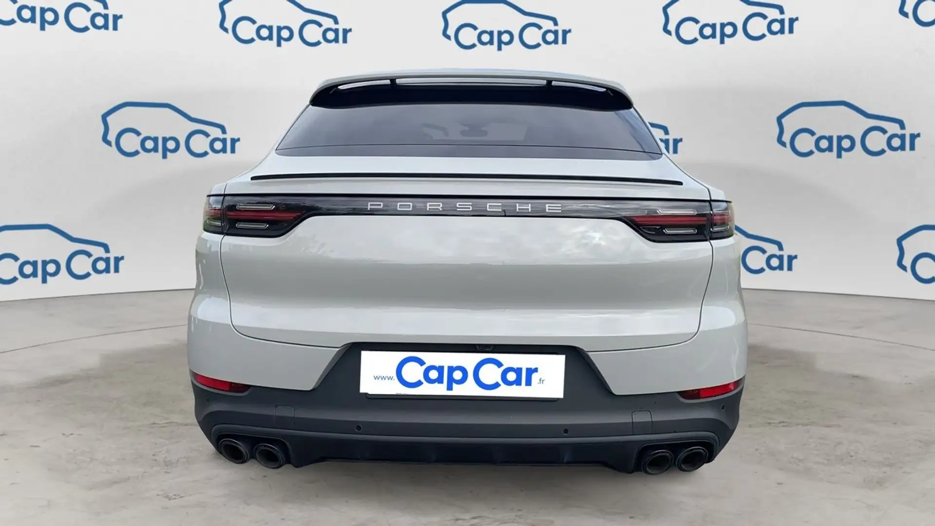 Porsche Cayenne E-Hybrid 2022 화이트 사진 3