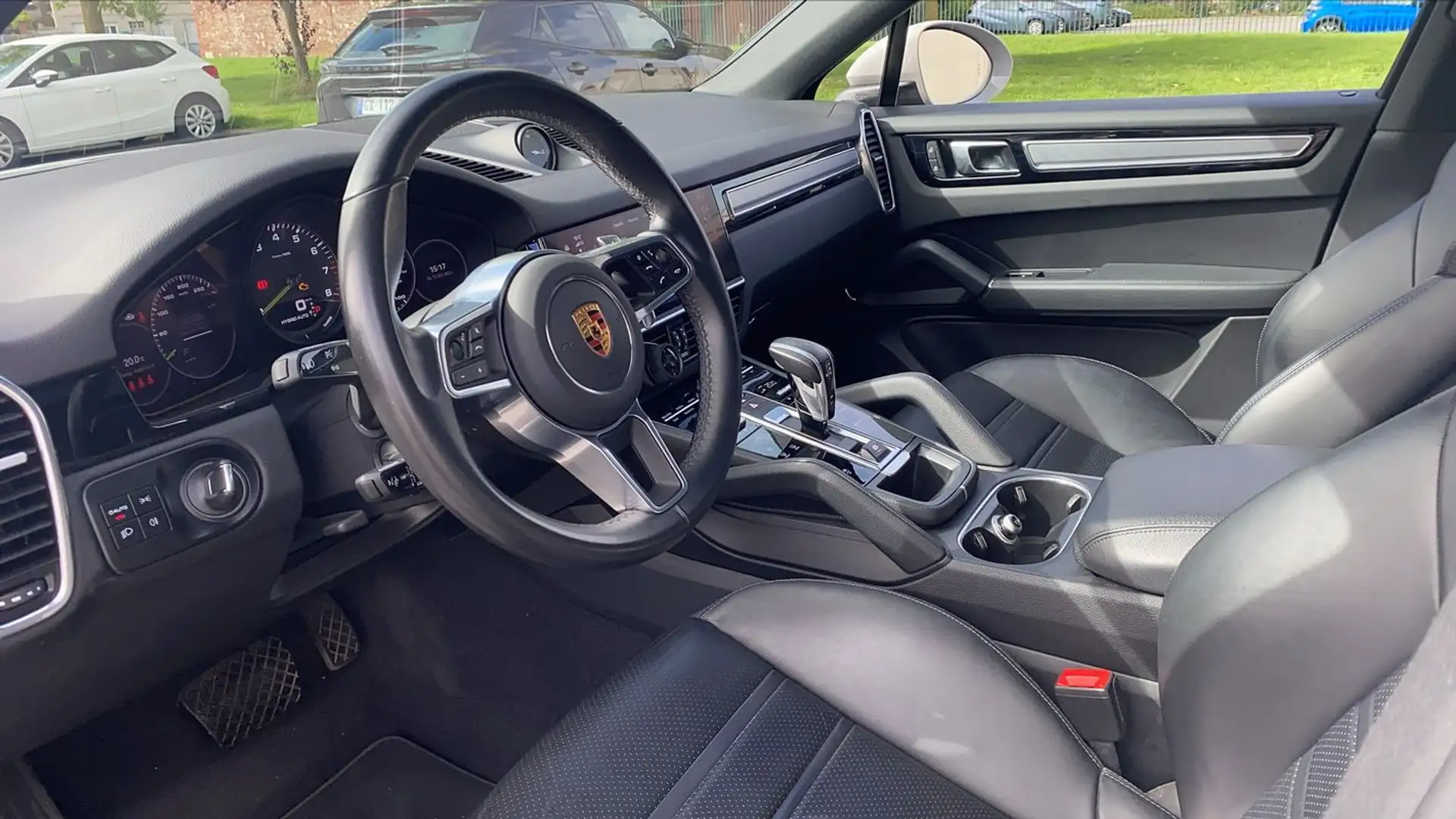 Porsche Cayenne E-Hybrid 2022 화이트 사진 7