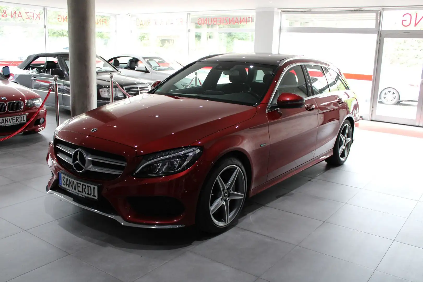 Mercedes-Benz C 350 T e AMG-SPORTPAKET PANORAMA Rouge - 1
