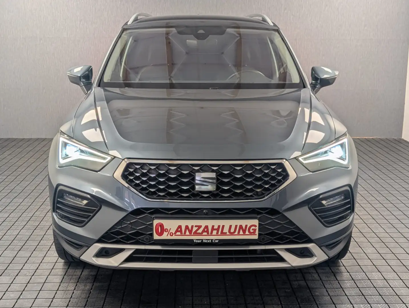 SEAT Ateca Xperience 4x4+AHK+ACC+LED+Navi+Kam+Keyless Gris - 2