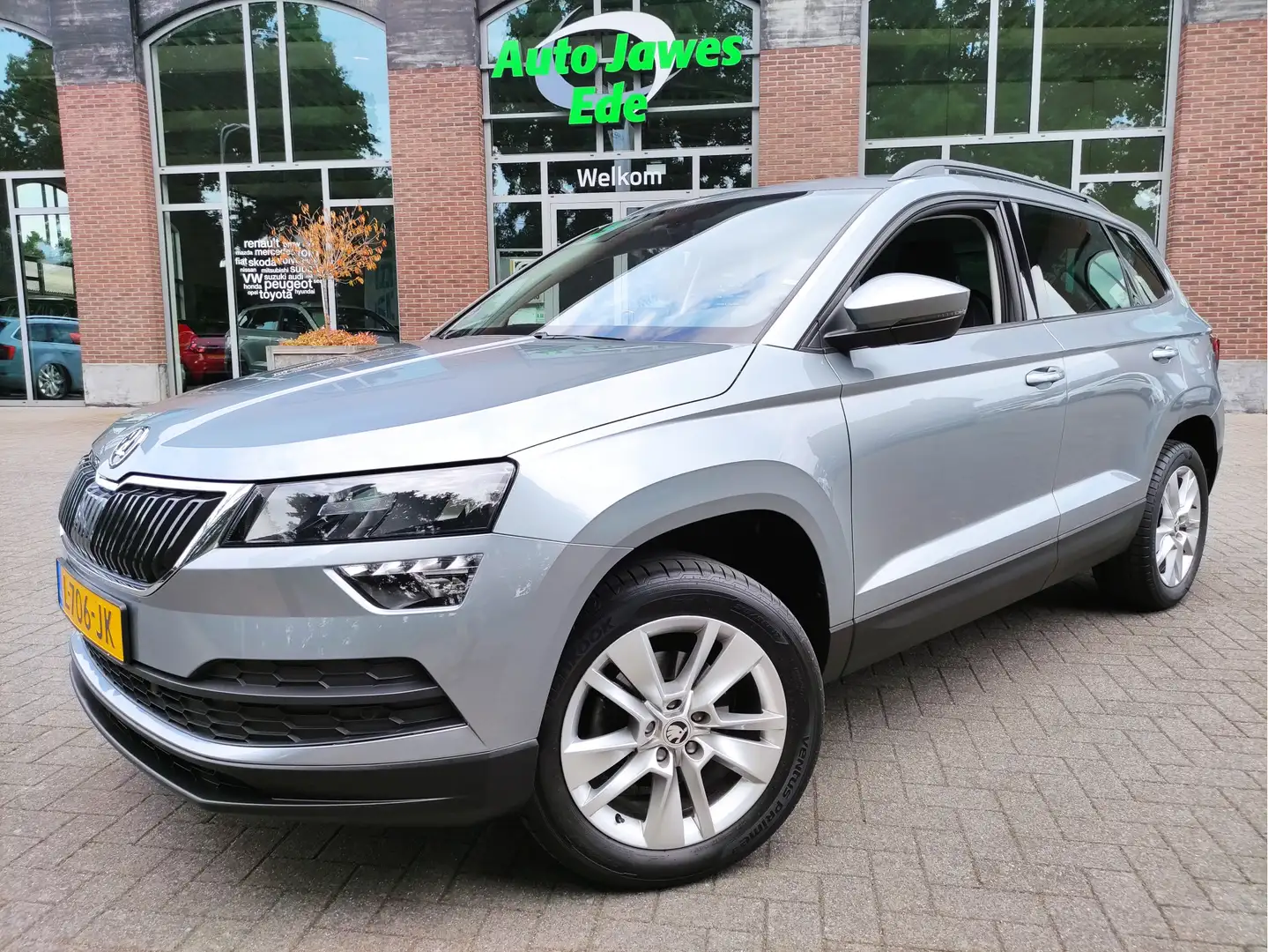 Skoda Karoq 1.0 TSI Business Edition 17Inch LMV - Parkeersenso Grijs - 2