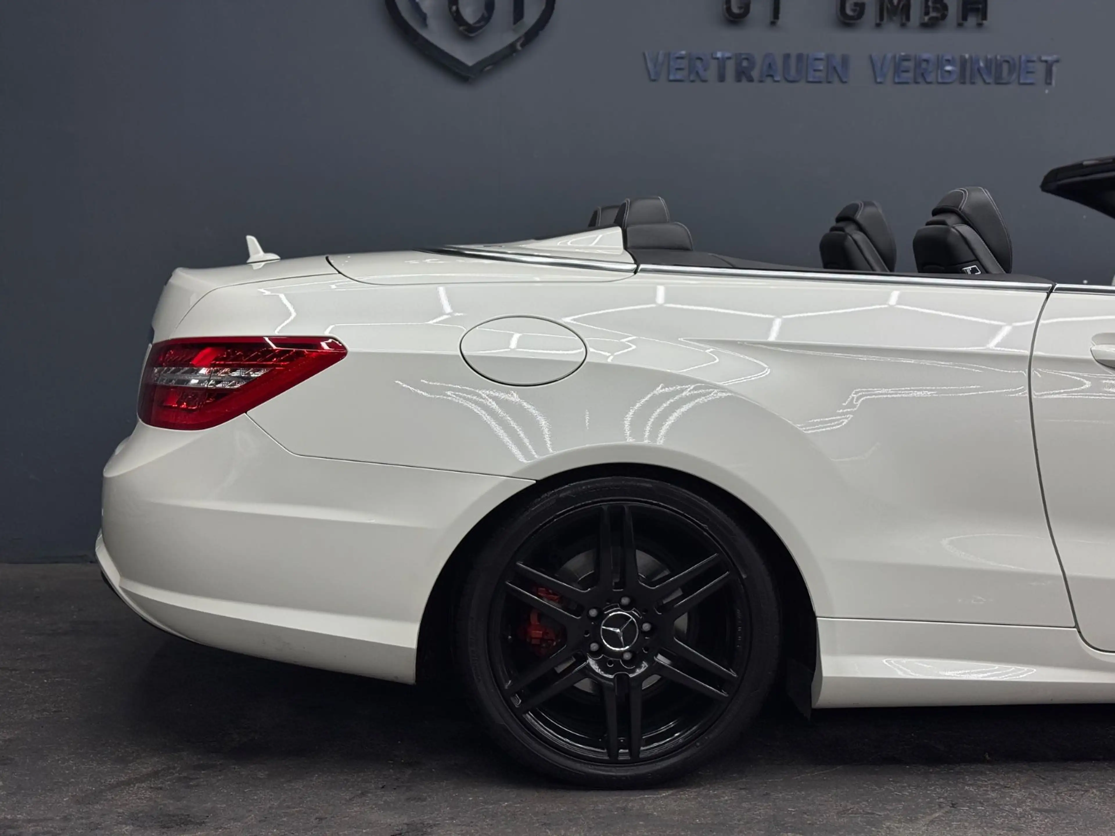 Mercedes-Benz E 250 Cabrio CGI AMG Line Brabus Xenon Designo — photo 12
