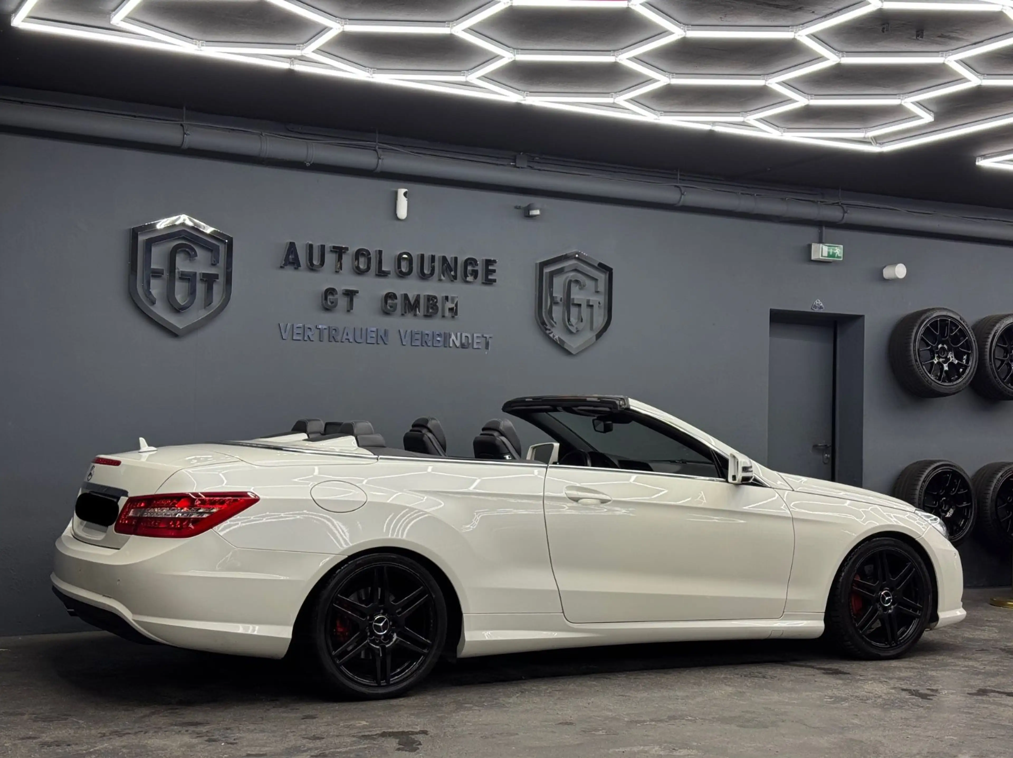 Mercedes-Benz E 250 Cabrio CGI AMG Line Brabus Xenon Designo — photo 13