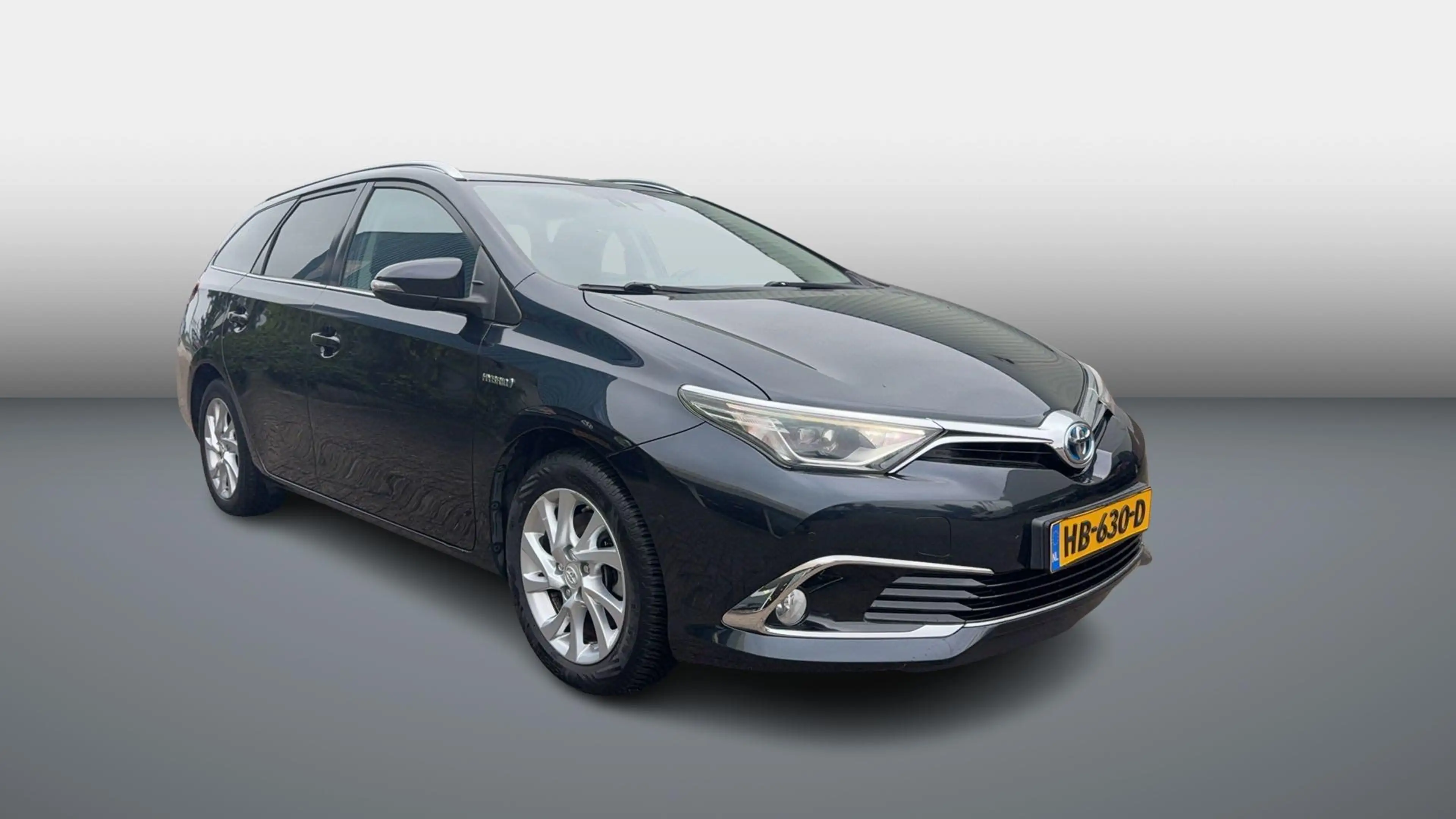 Toyota Auris Touring Sports 1.8 Hybrid Lease pro Facelift|Panor — photo 5