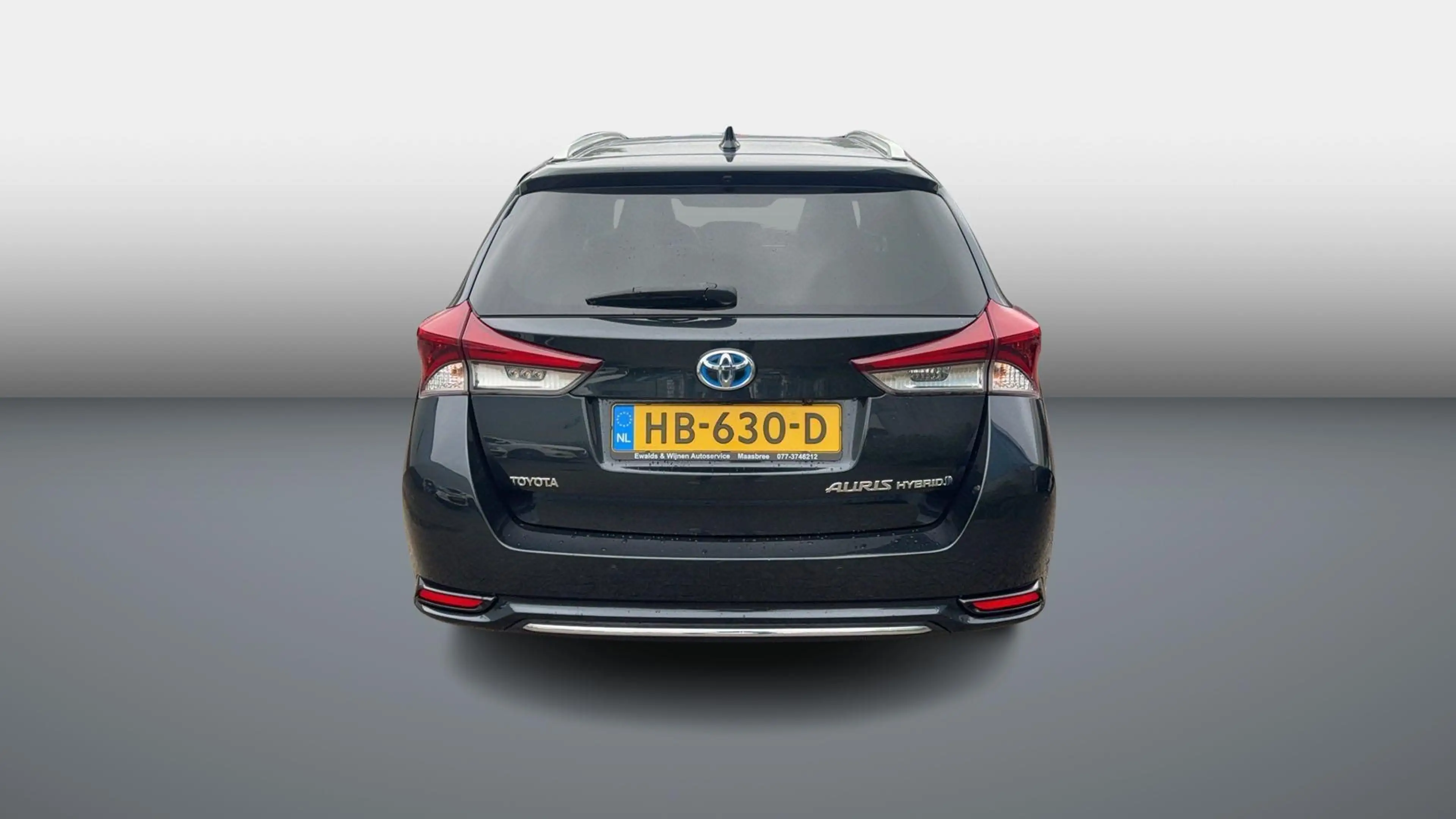 Toyota Auris Touring Sports 1.8 Hybrid Lease pro Facelift|Panor — photo 3
