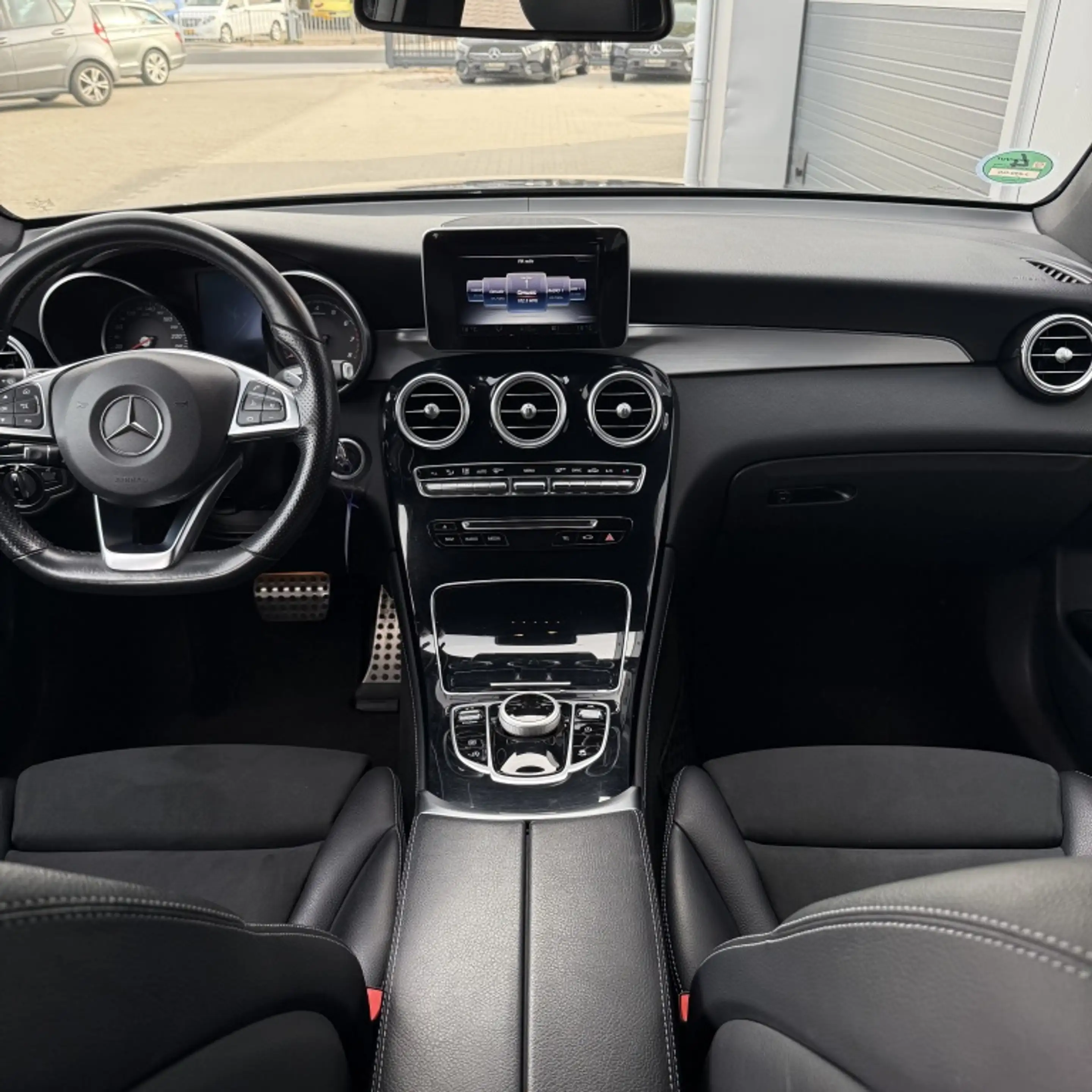 Mercedes-Benz GLC 250 *CAMERA/STOELVERWARMING/ 4MATIC — photo 11