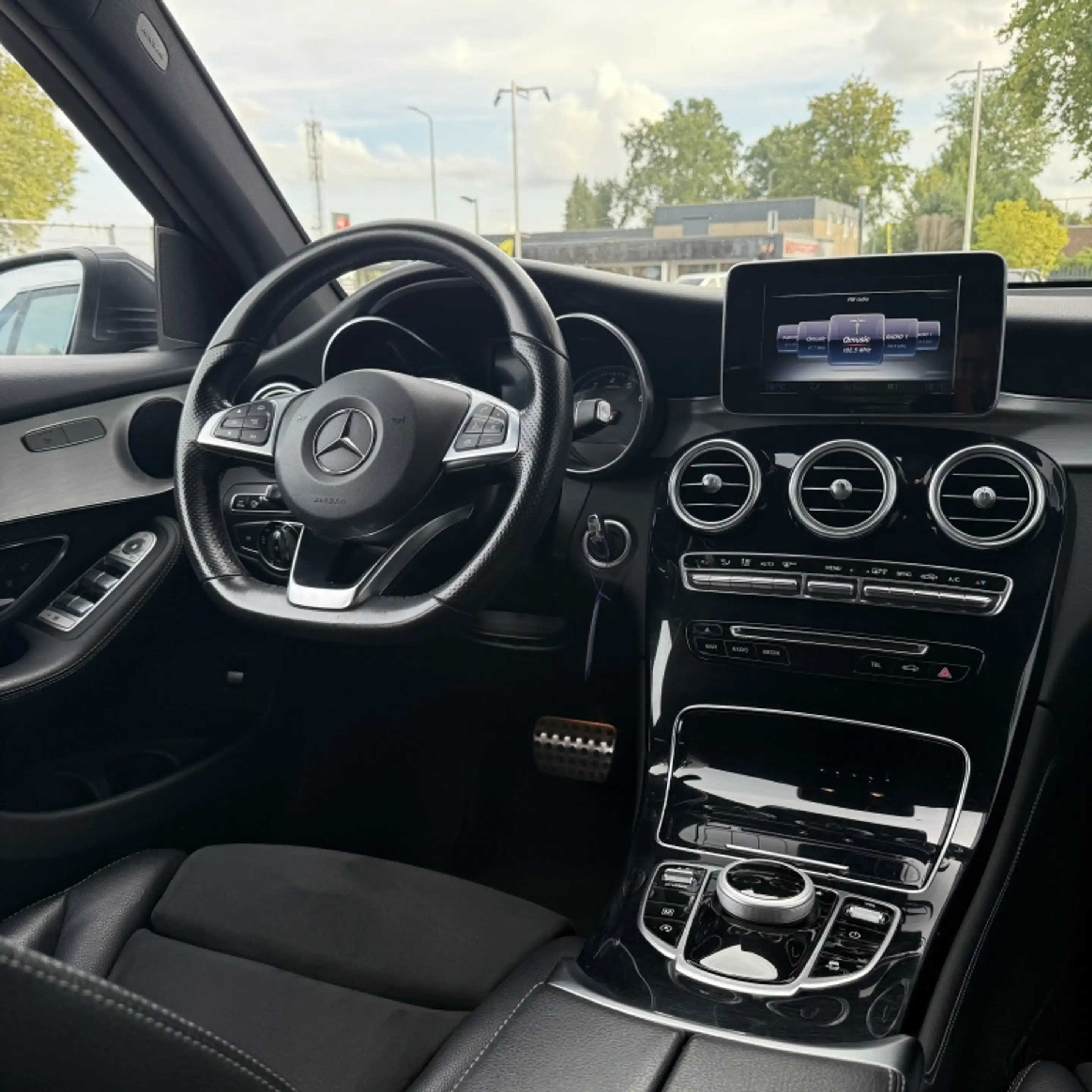 Mercedes-Benz GLC 250 *CAMERA/STOELVERWARMING/ 4MATIC — photo 8