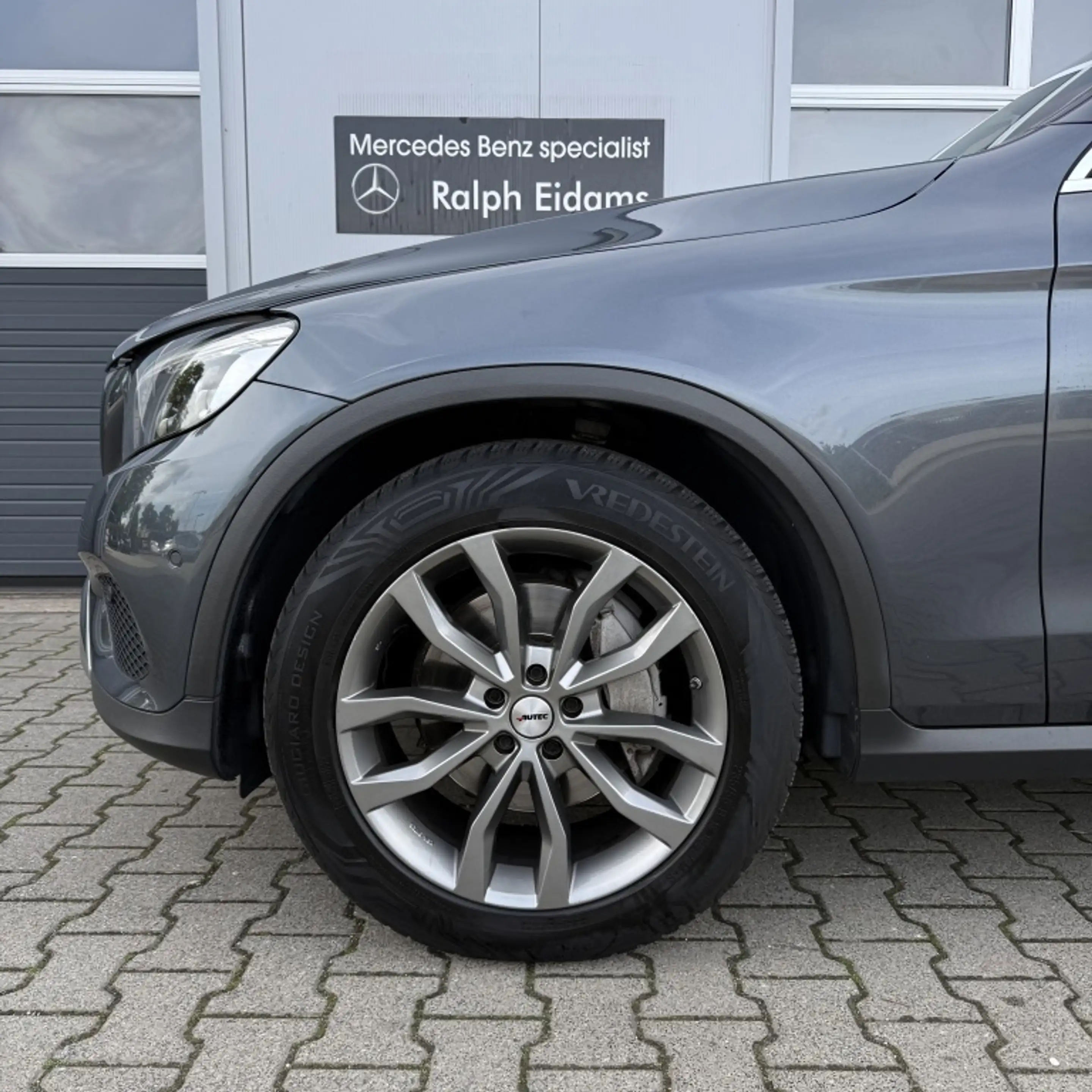 Mercedes-Benz GLC 250 *CAMERA/STOELVERWARMING/ 4MATIC — photo 4