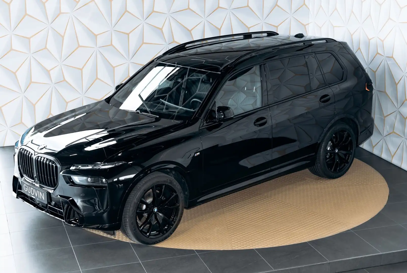 BMW X7 M60i/Massage/SkyLounge/B&W/M Sport Pro Schwarz - 1