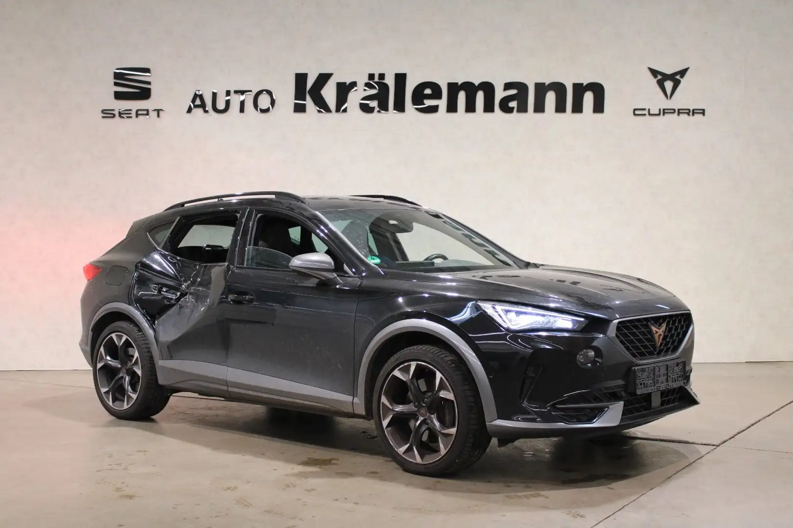 CUPRA Formentor VZ 1.4 e-Hybrid 180kW*UNFALLFAHRZEUG* Schwarz - 1