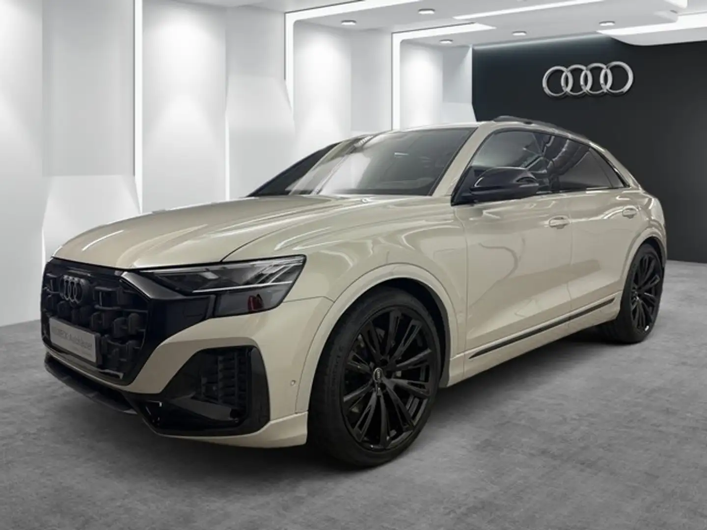 Audi Q8 mega optik! Glasdach AHK Standheizung Beige - 2