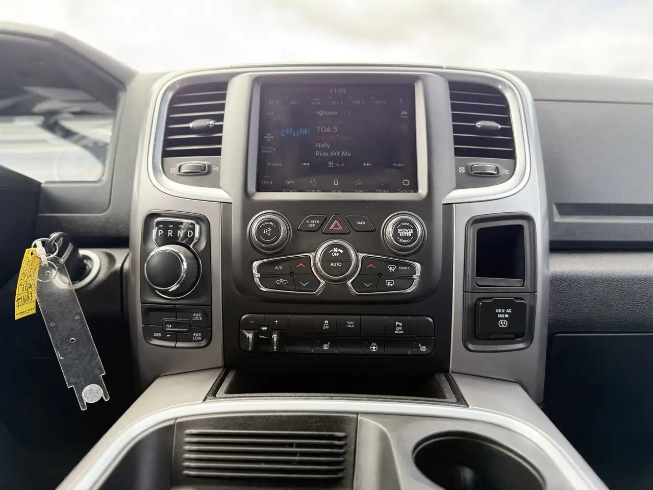 RAM 1500 снимка RAM 1500
