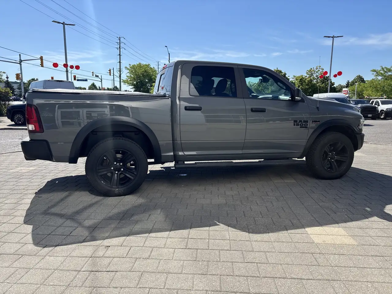 RAM 1500 снимка RAM 1500