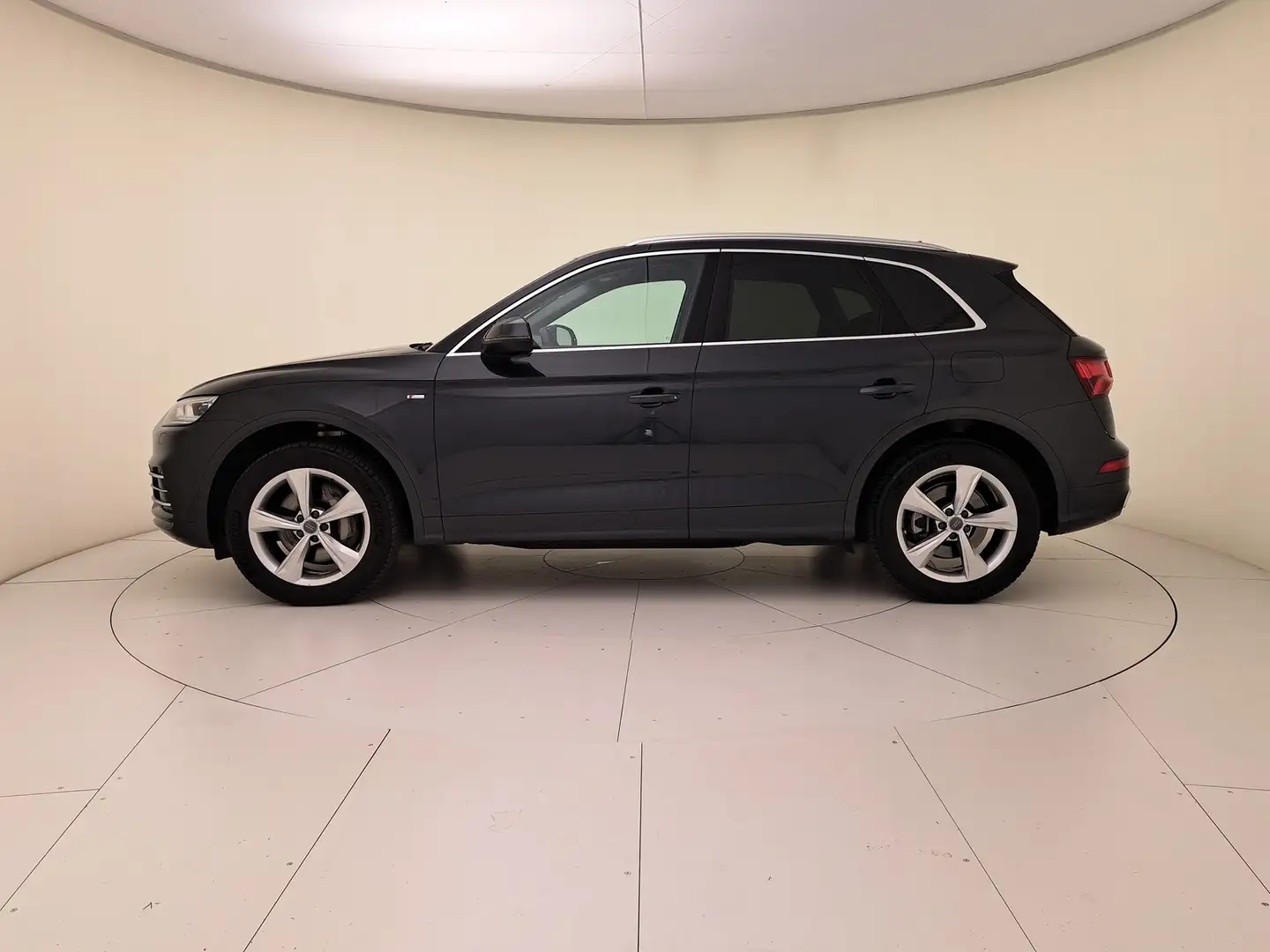 Audi Q5 55 2.0 tfsi e business quattro 367cv s-tronic Grigio - 2