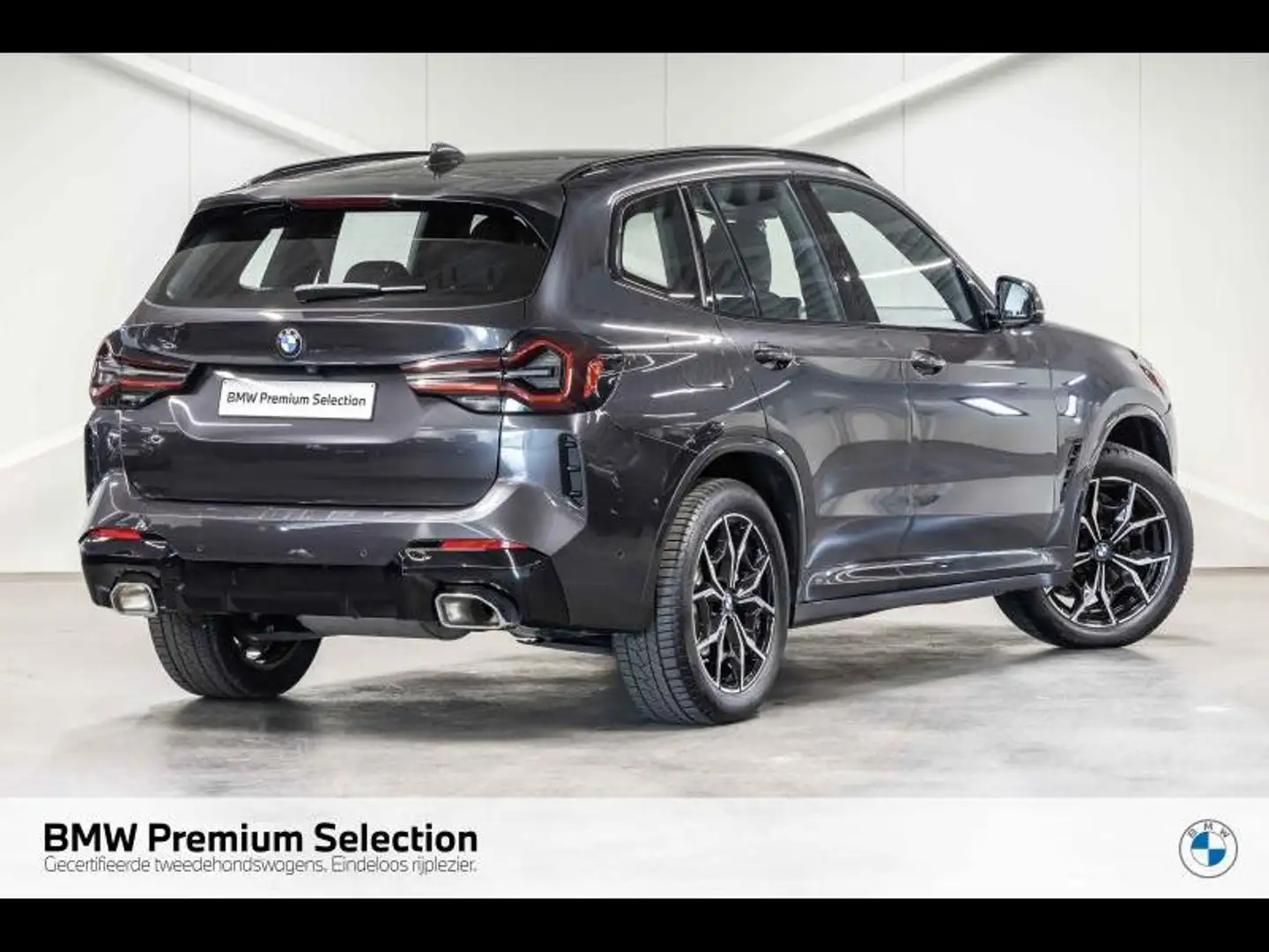 BMW X3 sDrive18dA M Sport Grijs - 2