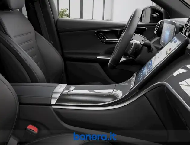 Mercedes-Benz GLC view 7