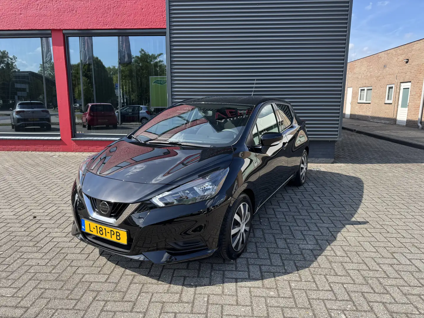 Nissan Micra 1.0 IG-T N-Design Zwart - 2