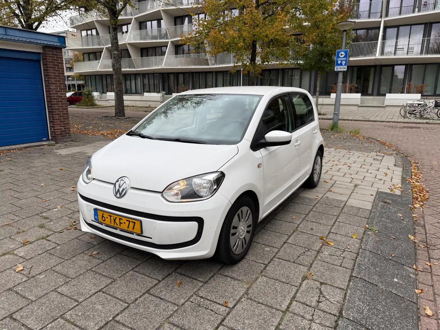 Volkswagen up! 1.0 MPI move up! BlueMotion Airco Snow White Wit - 1