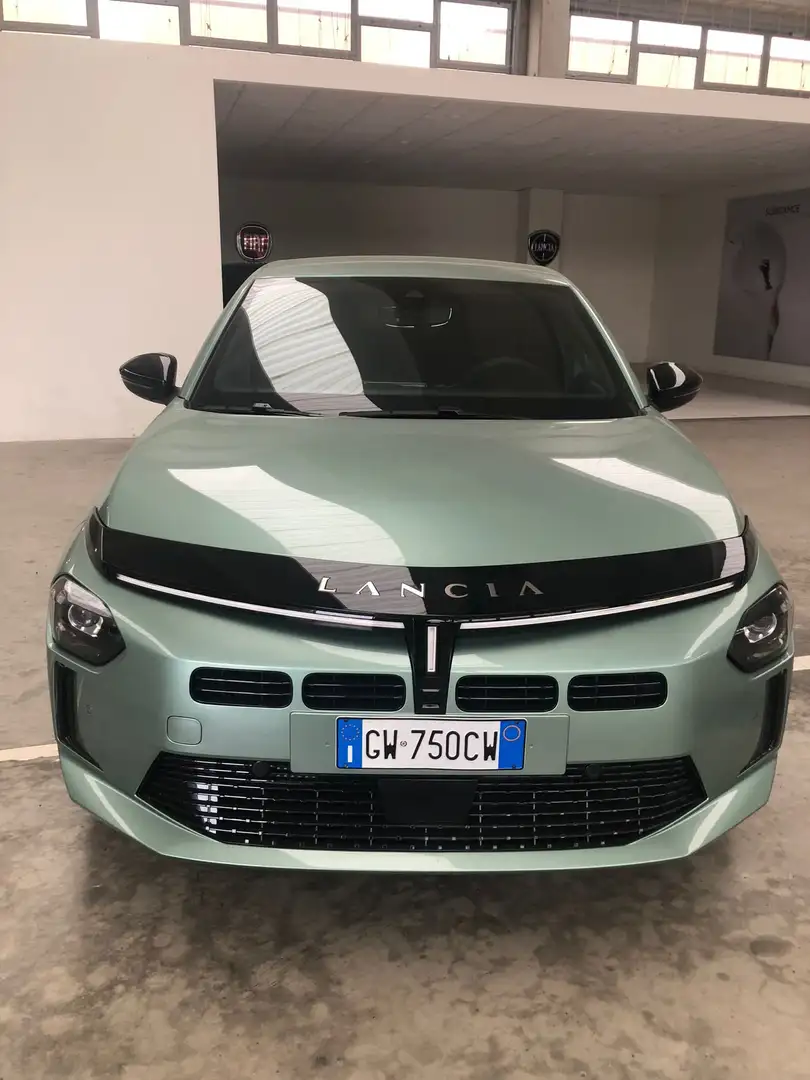 Lancia Ypsilon Ypsilon IV 2024 1.2 mhev 110cv e-dct Vert - 2