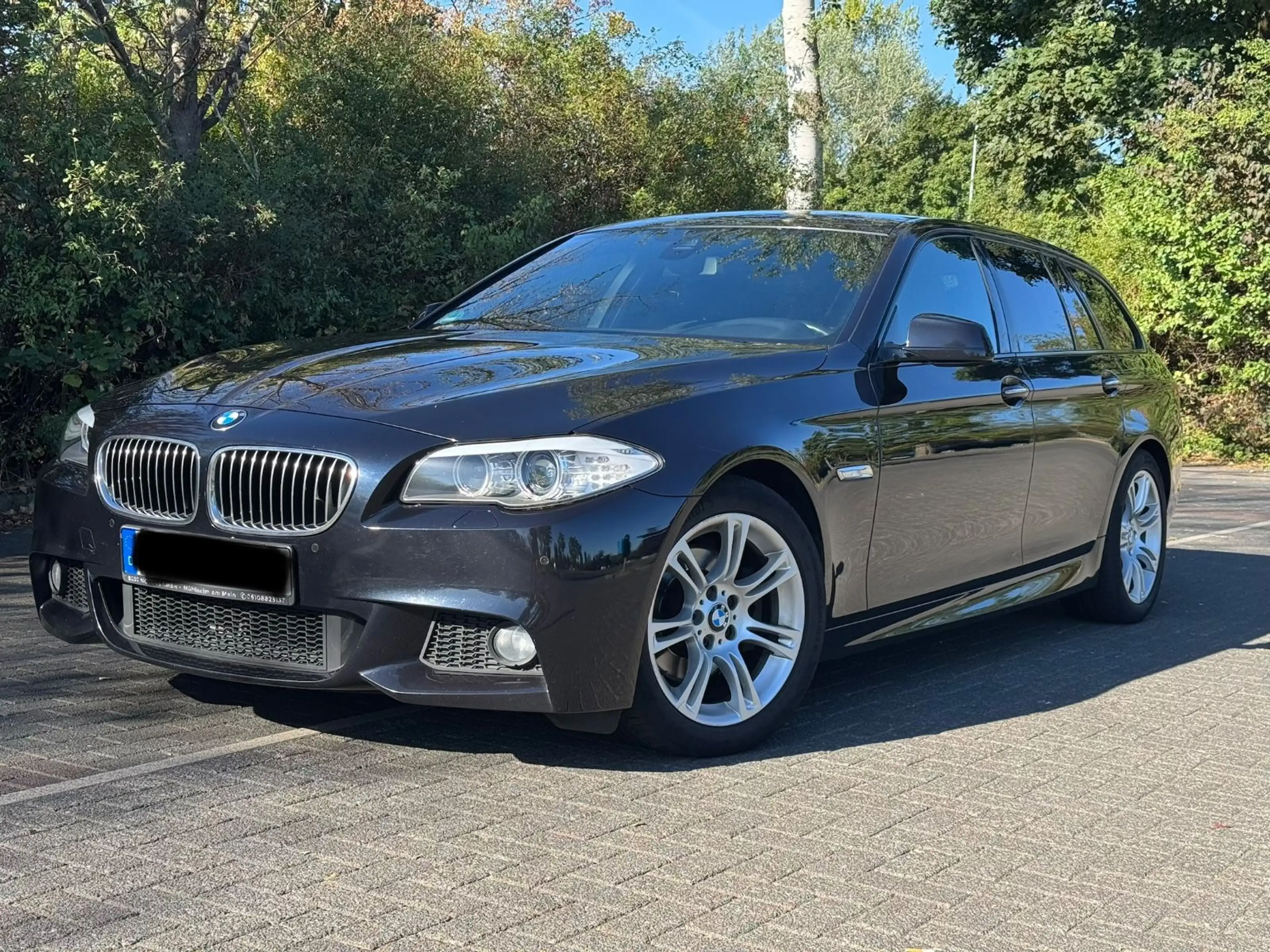 BMW 520 d M-Paket*Kamera*Digital*Scheckheft — photo 2