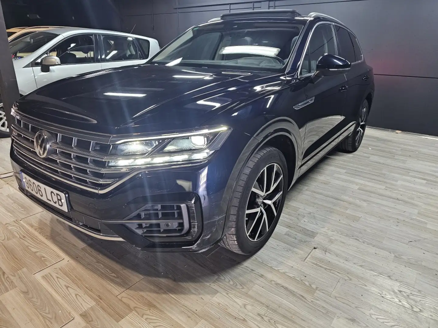 Volkswagen Touareg 3.0 TSI V6 R-Line Tiptronic 4Motion Azul - 1