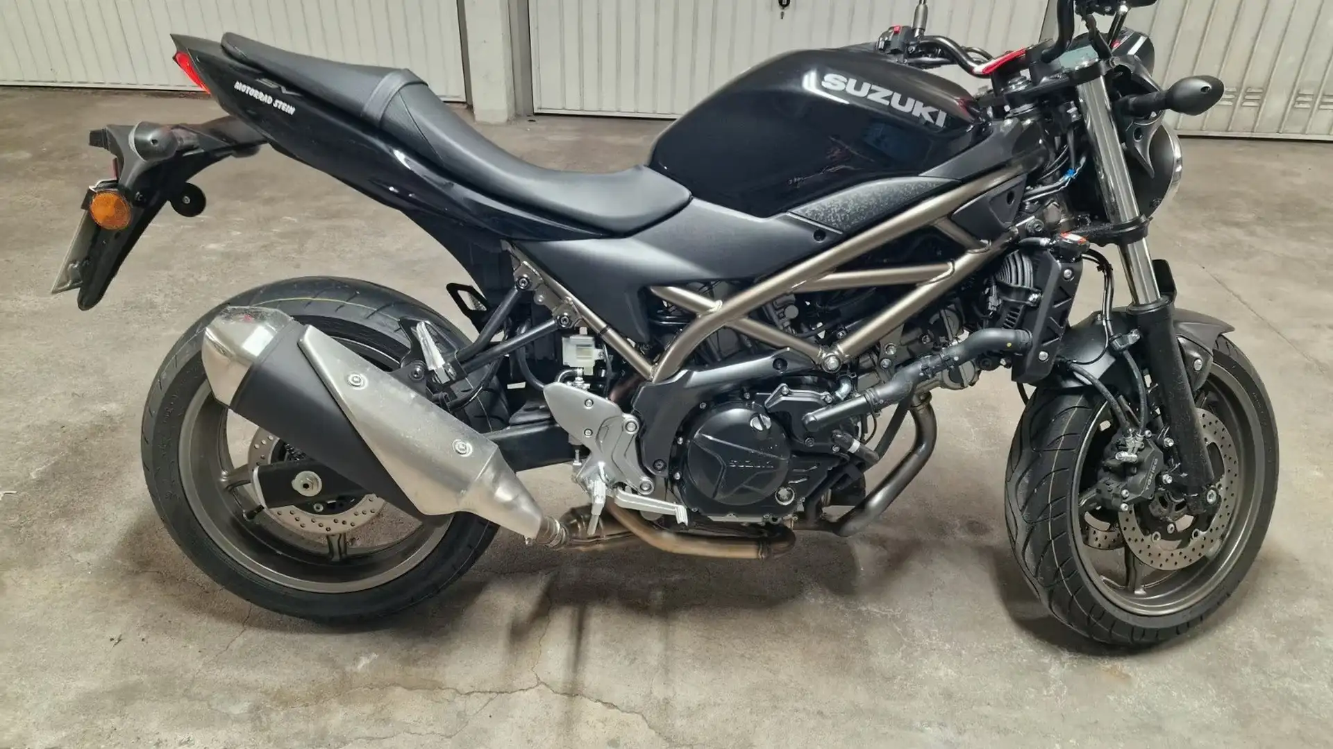Suzuki SV 650 Negru - 1
