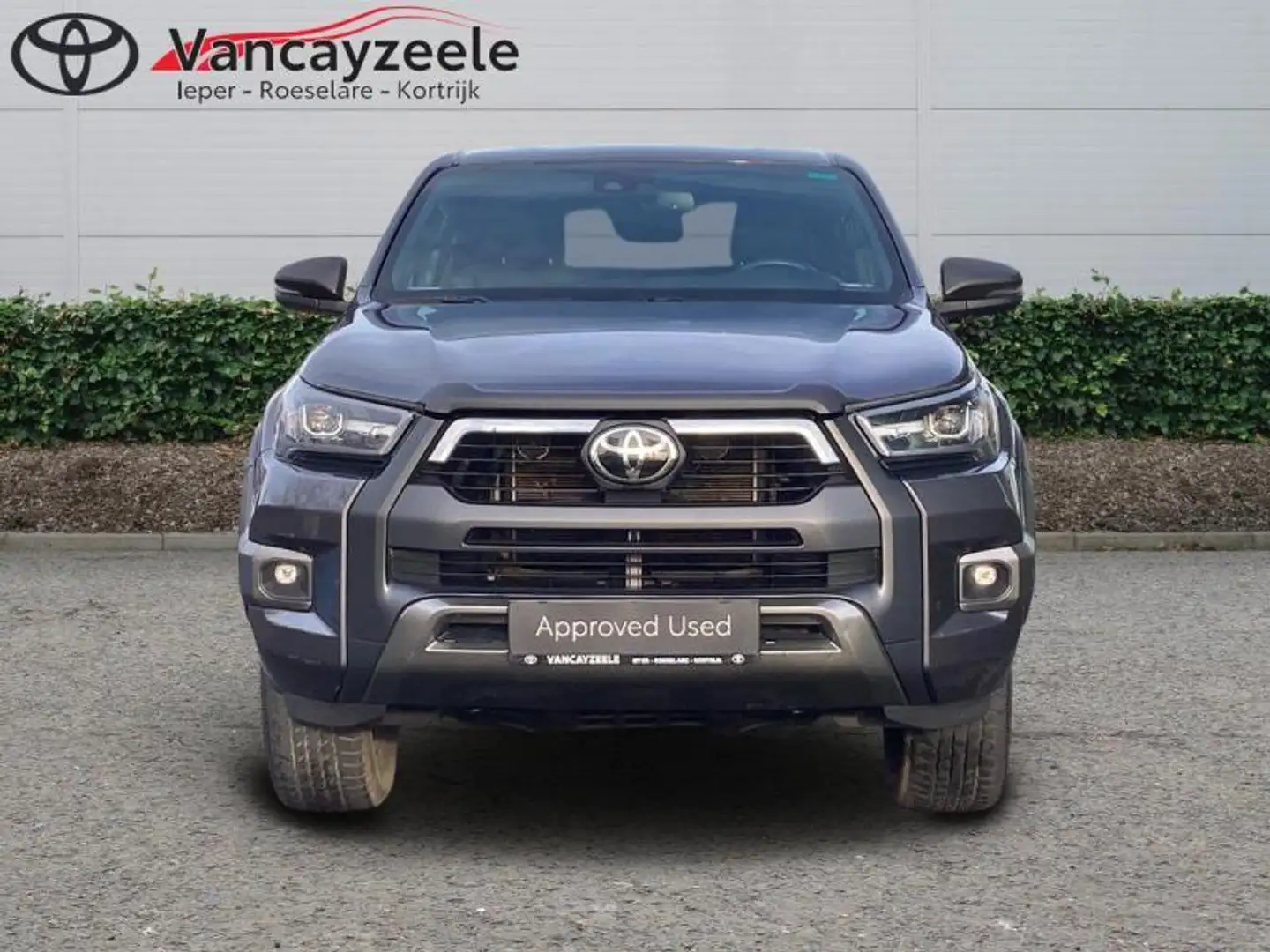 Toyota Hilux Invincible 40496 + BTW Gris - 2