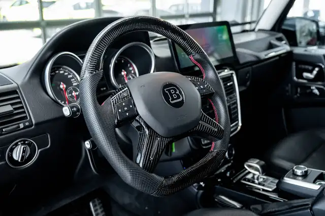 Mercedes-Benz G 500 view 11