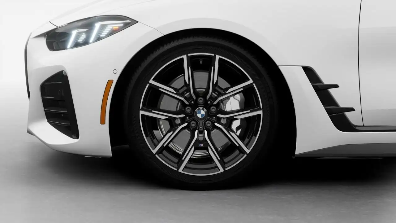 BMW 4 Series снимка BMW 4 Series
