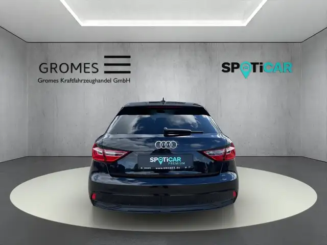 Audi A1 view 4