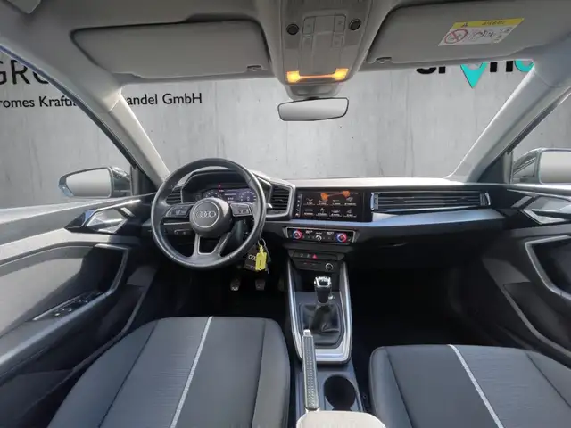Audi A1 view 12