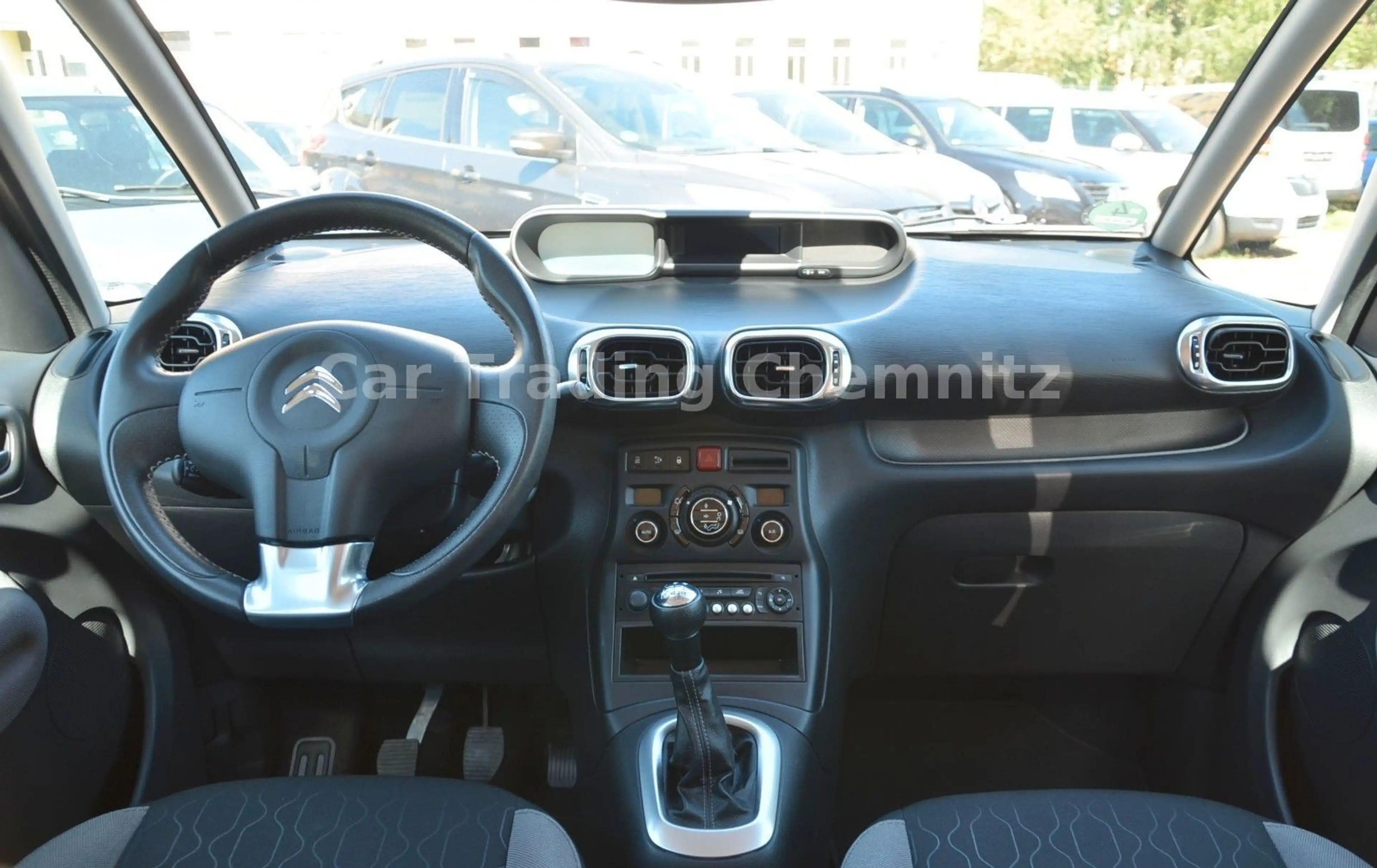 Citroen C3 Picasso 1.6 Klimaautomatik 1. Hand Tüv neu — photo 10