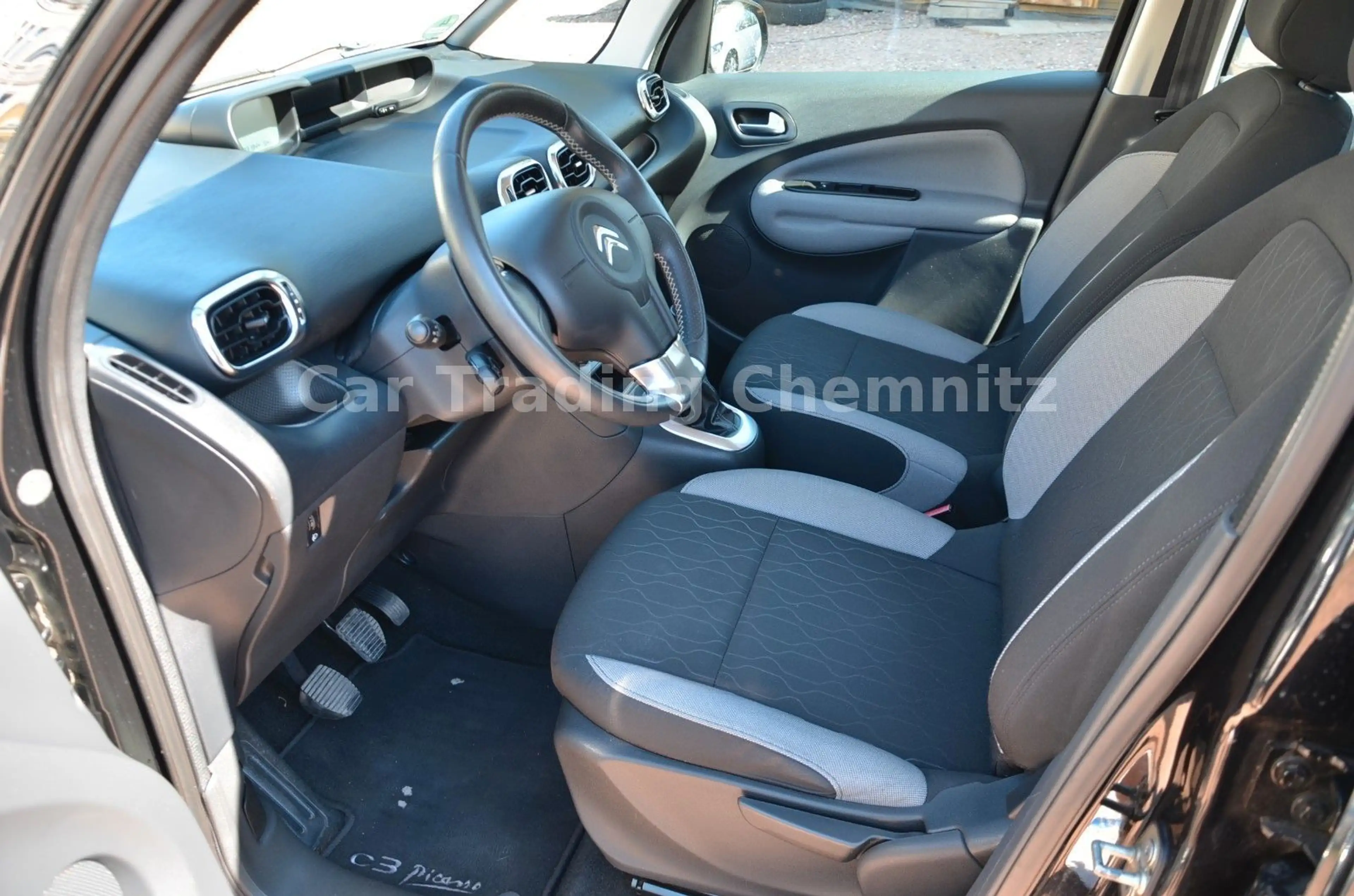 Citroen C3 Picasso 1.6 Klimaautomatik 1. Hand Tüv neu — photo 9