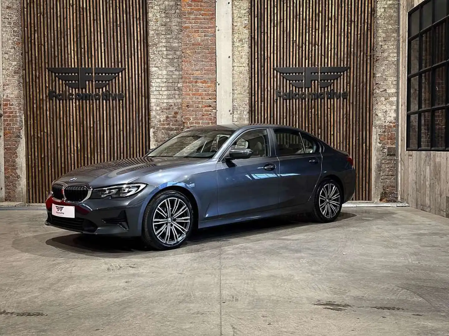 BMW 318 dA*AUT*NAVI*CARPLAY*PDC*LED*62.117 km* Gris - 2