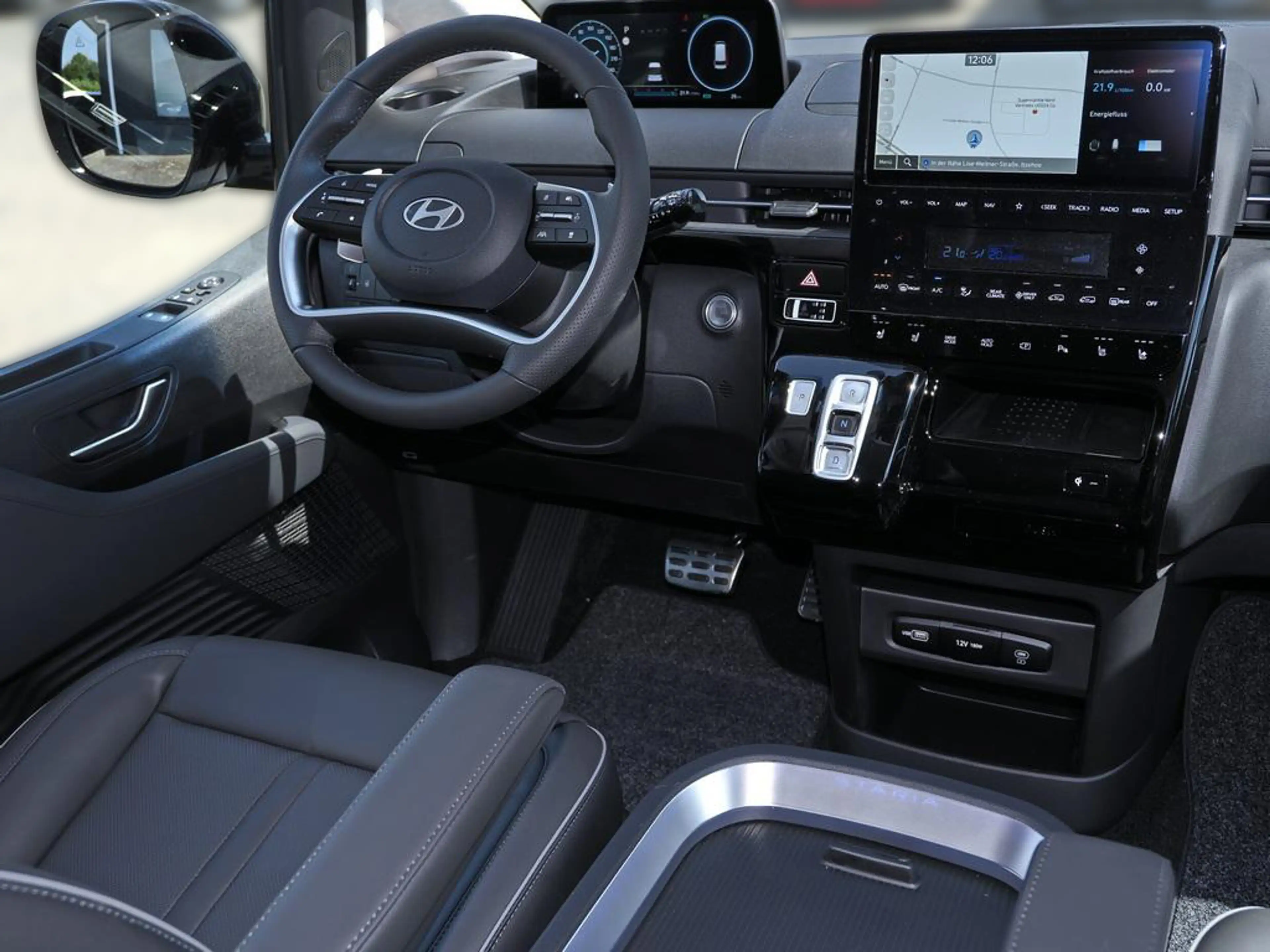 Hyundai STARIA HEV 7-Sitzer Signature Panoramadach — photo 10