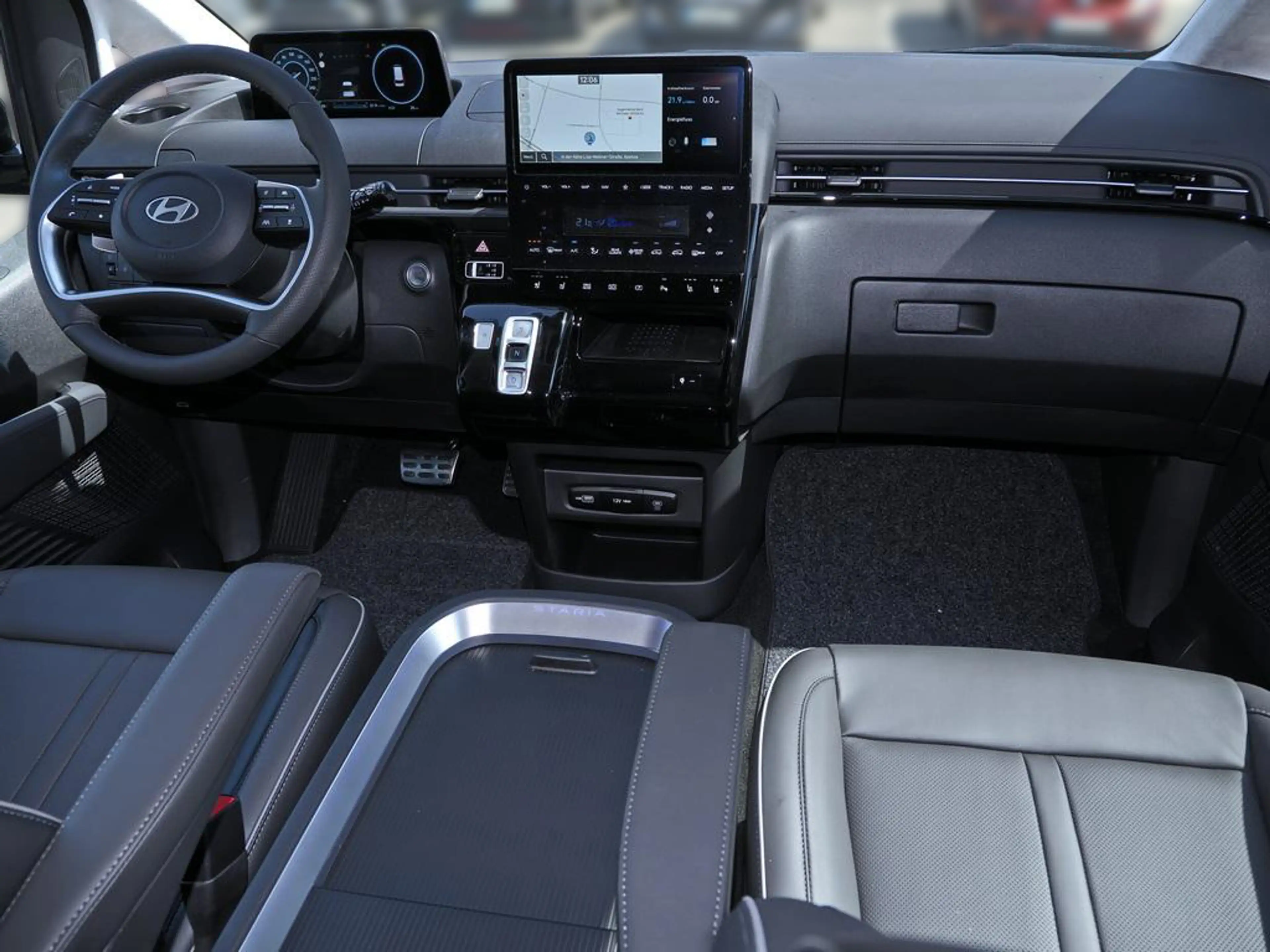 Hyundai STARIA HEV 7-Sitzer Signature Panoramadach — photo 13