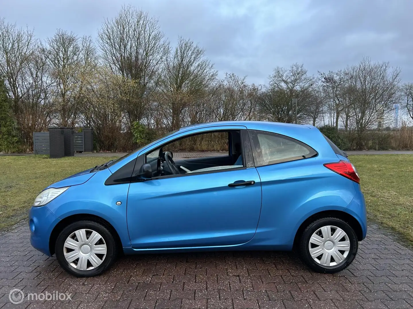 Ford Ka/Ka+ 1.2 Trend, Lage km stand, APK Blau - 2