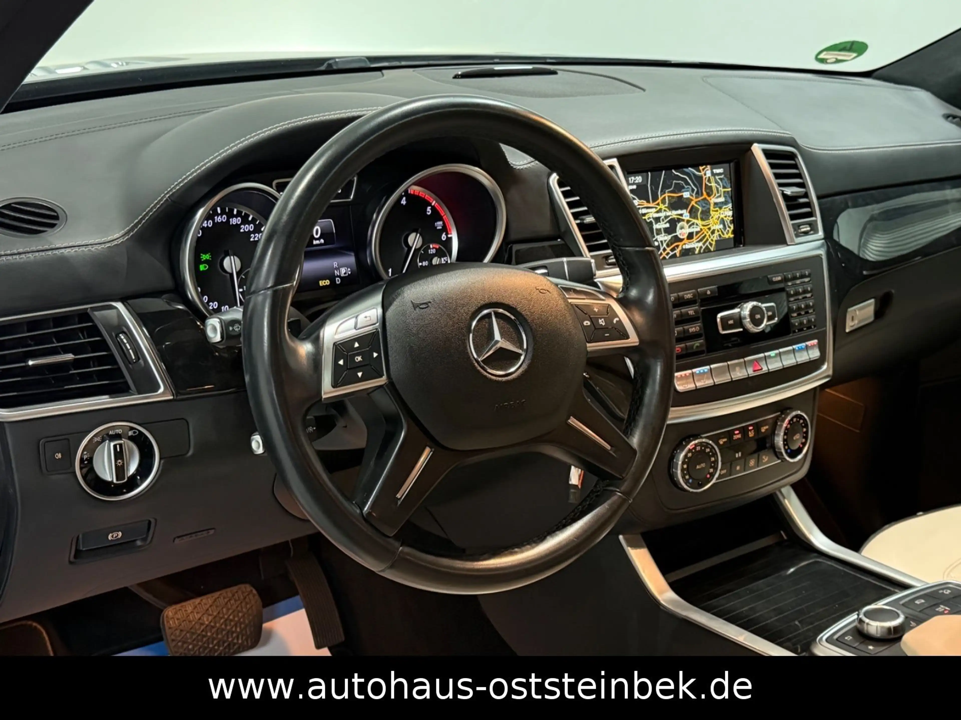 Mercedes-Benz ML 350 CDI BLUETEC 4MATIC/DESIGNO/PANO/360°K/XEN — photo 10