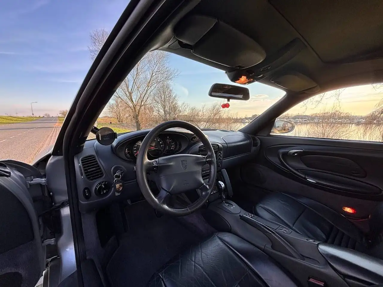 Porsche 996 Coupé Carrera 2 Tiptronic (IMS modificatie, NL geleverd met NAP), foto 12
