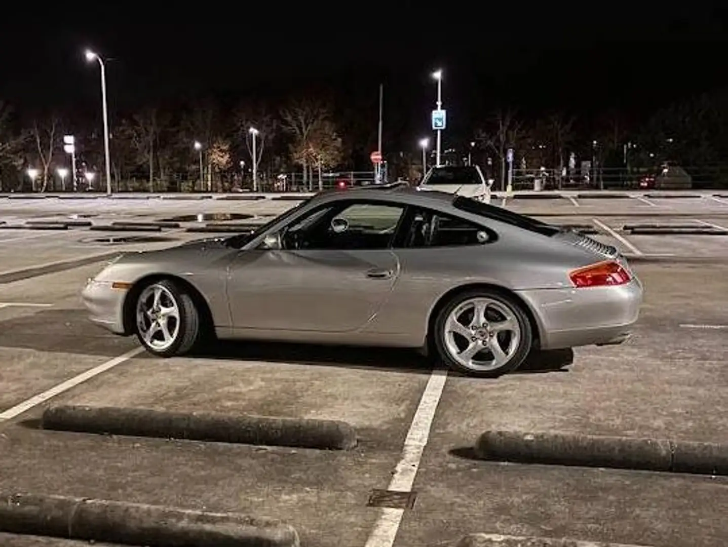 Porsche 996 Coupé Carrera 2 Tiptronic (IMS modificatie, NL geleverd met NAP) Plateado - 2