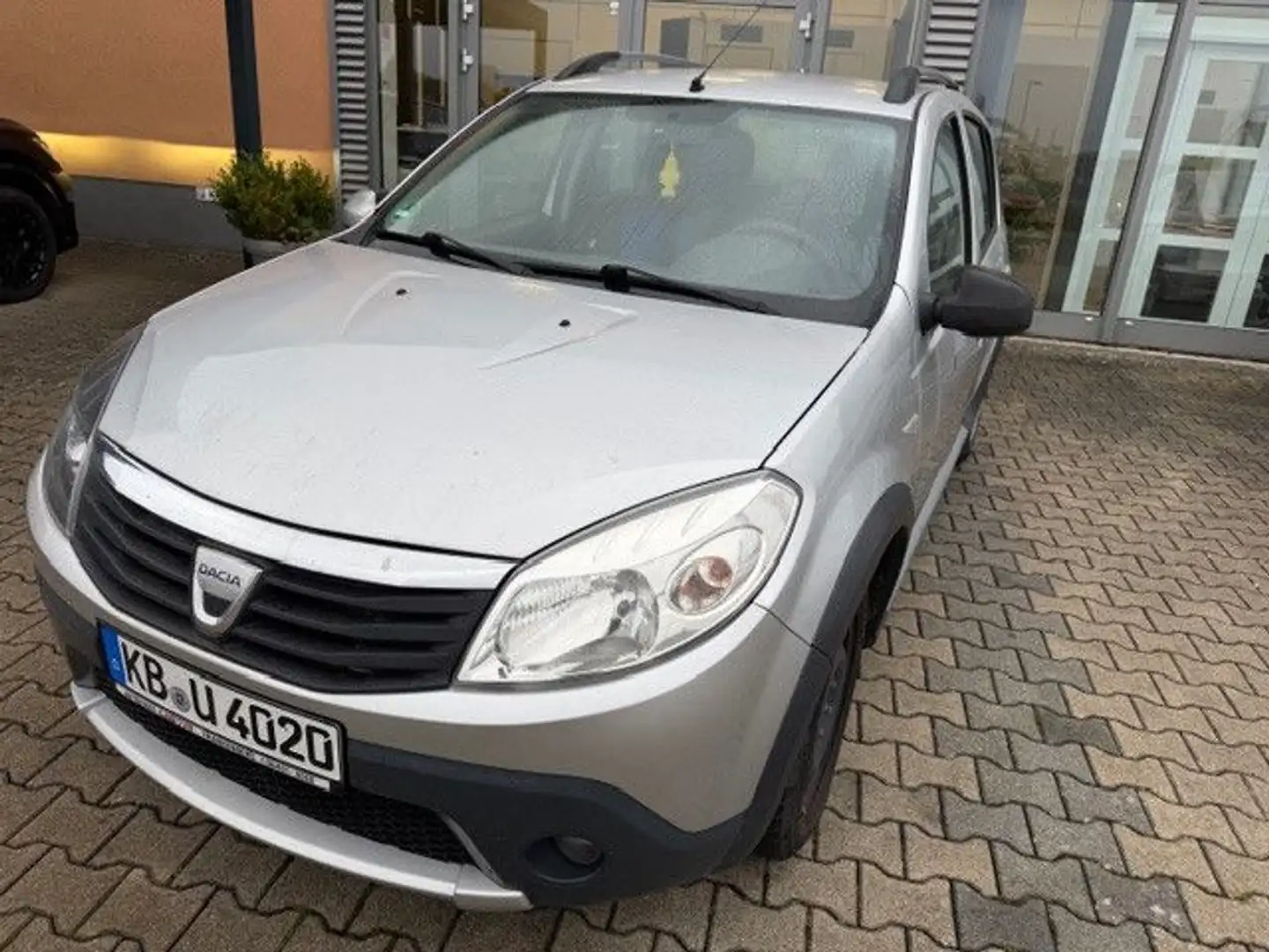 Dacia Sandero Stepway Grau - 1