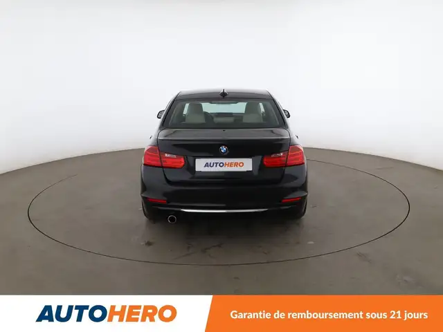 BMW 3 Series view 5