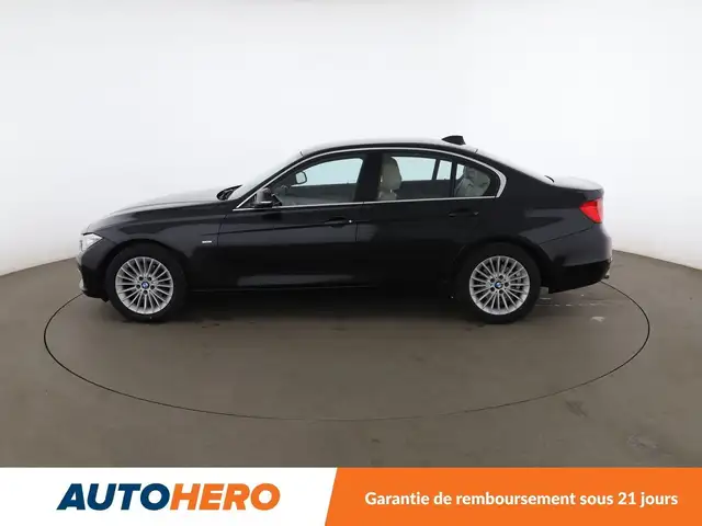 BMW 3 Series view 3