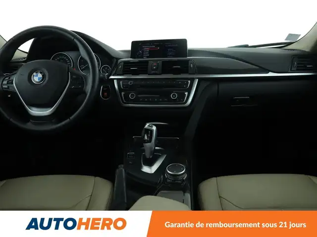 BMW 3 Series view 12