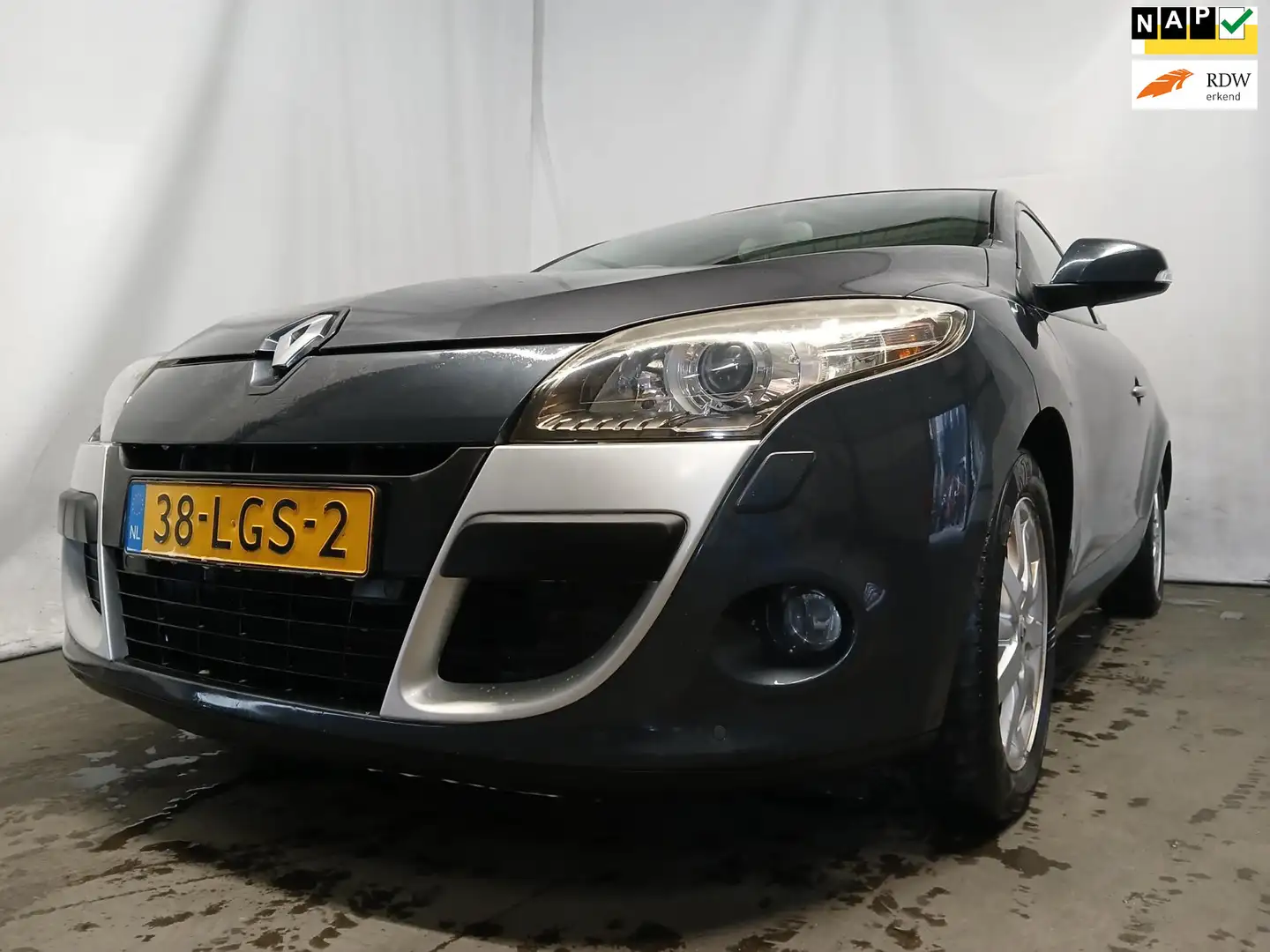 Renault Megane Coupé 1.4 TCe Privilège - Airco - Navi Grijs - 1