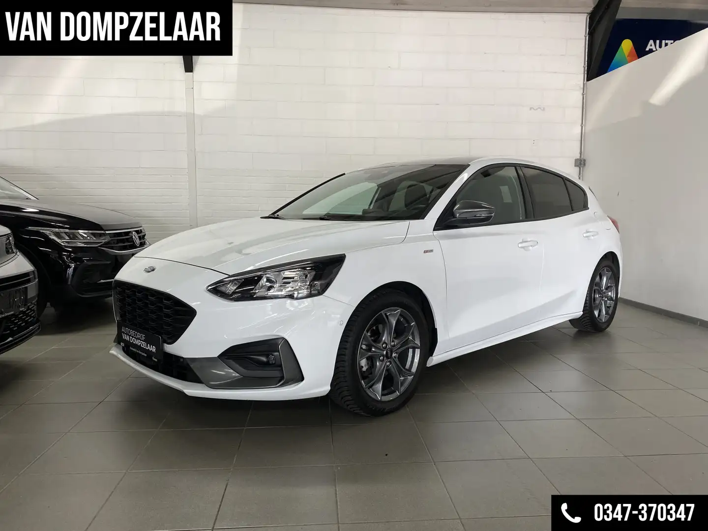 Ford Focus 1.5 ST - LINE 150 PK / AUTOMAAT / NAVI / CAMERA / White - 2