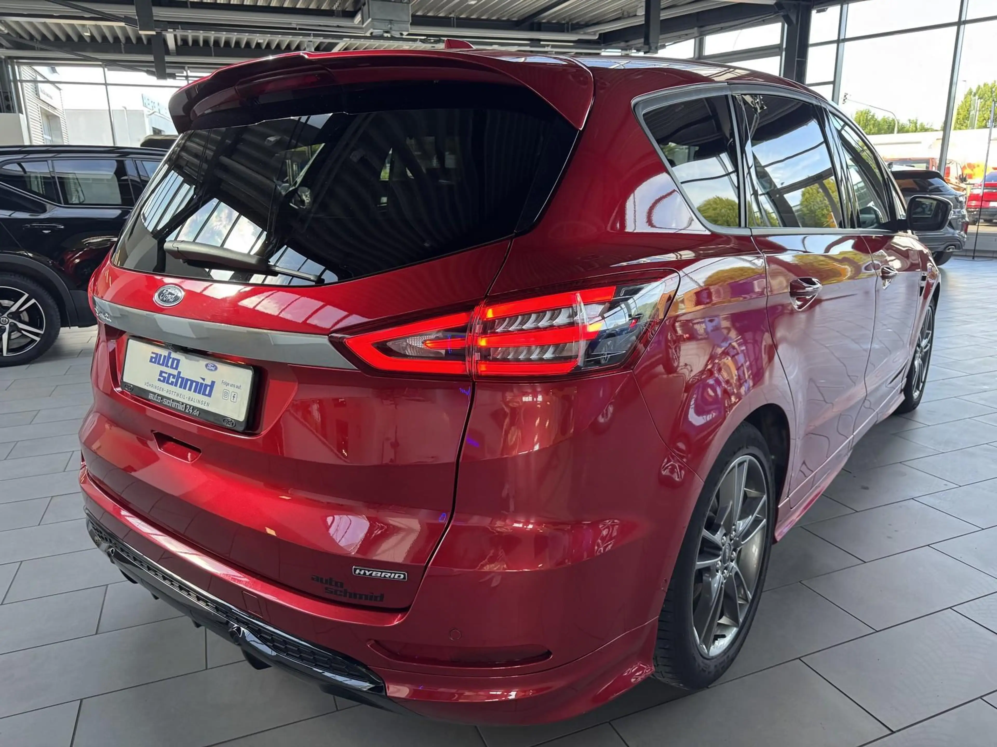 Ford S-Max FHEV Hybrid ST-Line Panorama + adapt. LED — photo 5