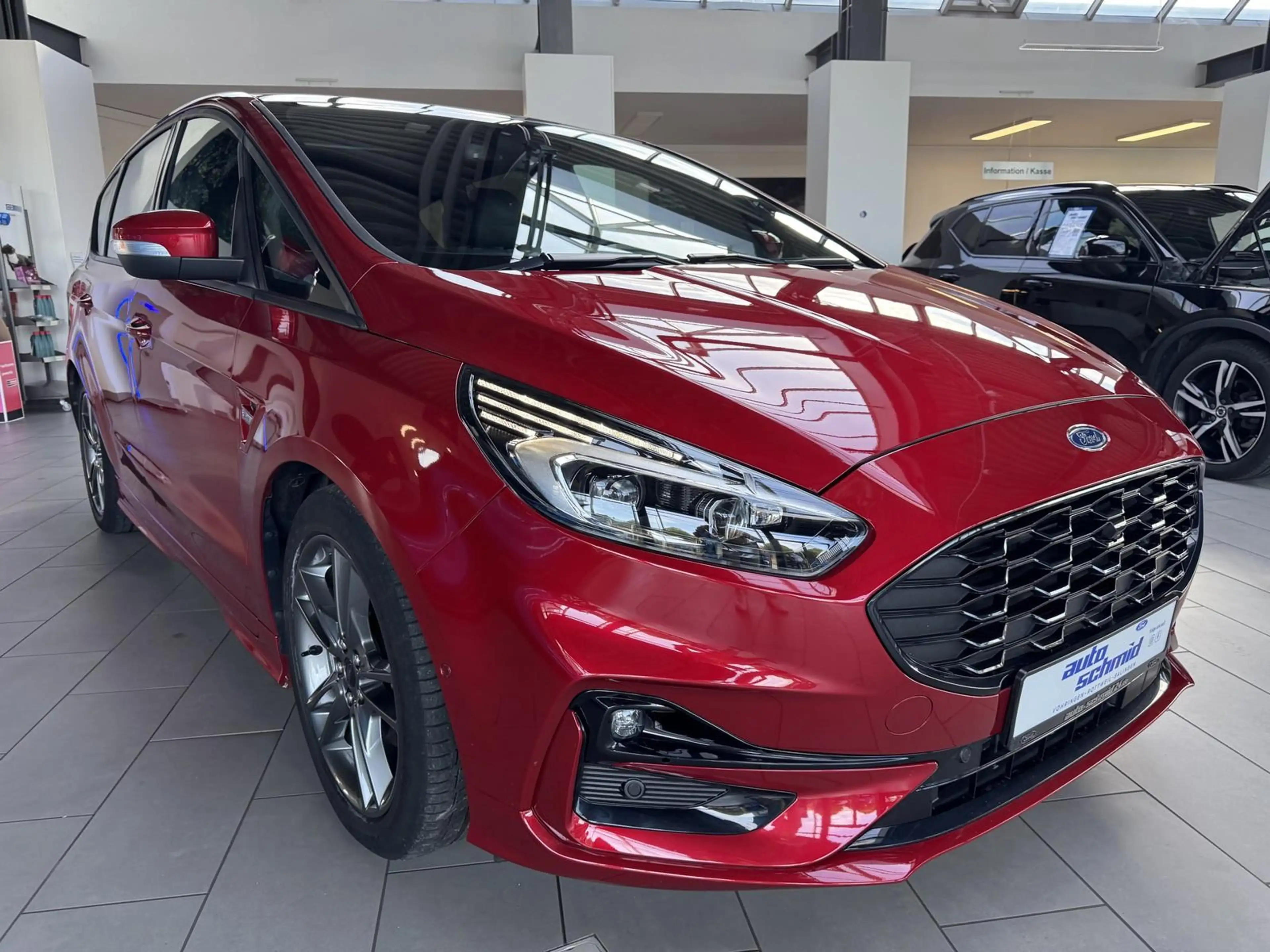 Ford S-Max FHEV Hybrid ST-Line Panorama + adapt. LED — photo 8