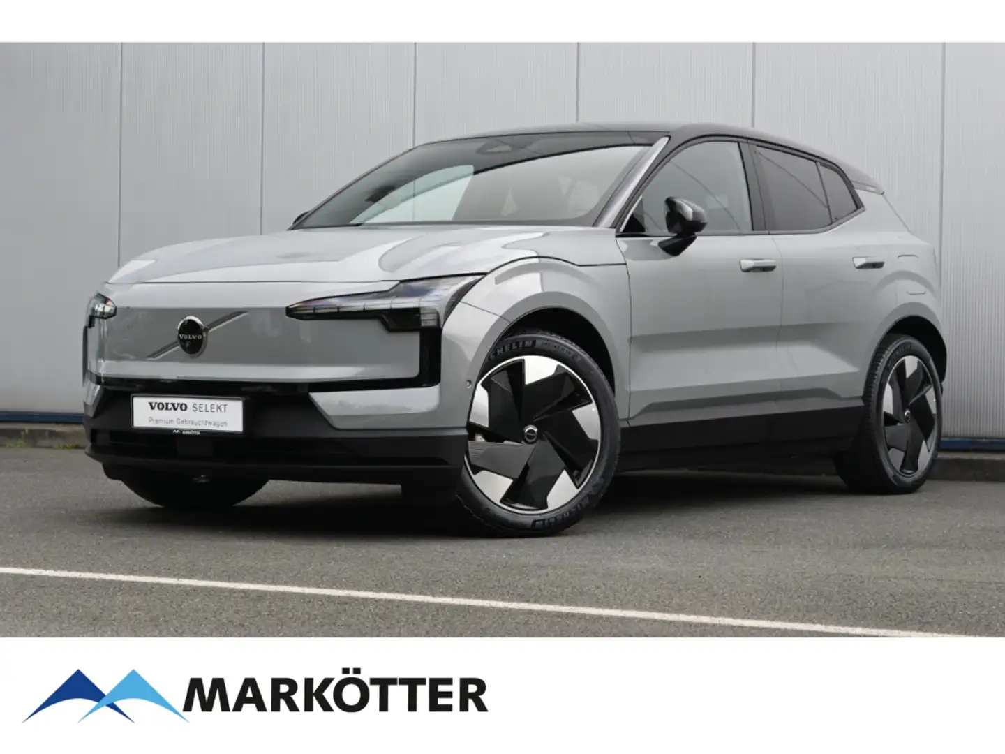 Volvo EX30 AWD Ultra Performance ACC/AHK/360°/H&K/Pano Grau - 1