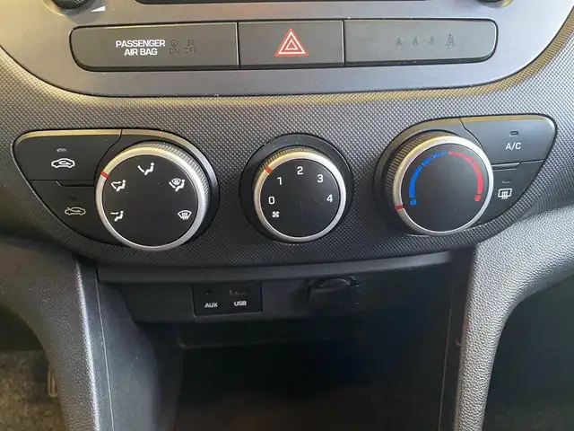 Hyundai i10 view 11